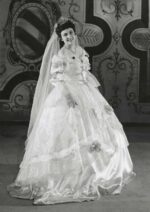Erika Schenk, Mutter von Bibi Jelinek, Theater in Zürich – 2