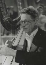 Vater Jelinek, Harfenist bei den Philharmonikern, Tochter ist Erika Schenk, deren Tochter Bibiane Jelinek